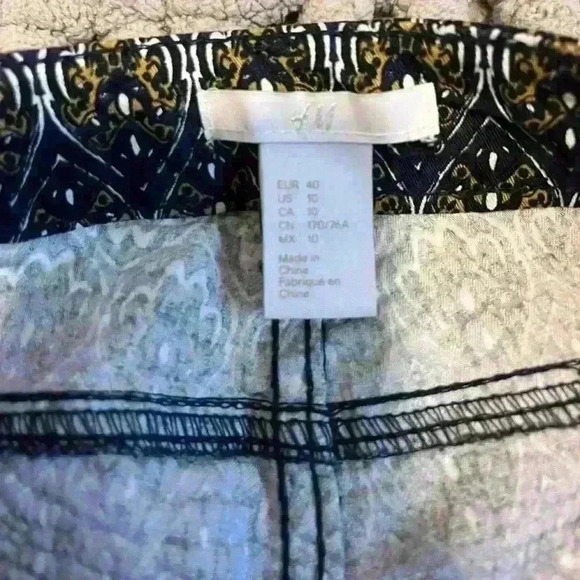 H&M Navy Blue Patterned Slim Ankle Pants - Picture 3 of 6